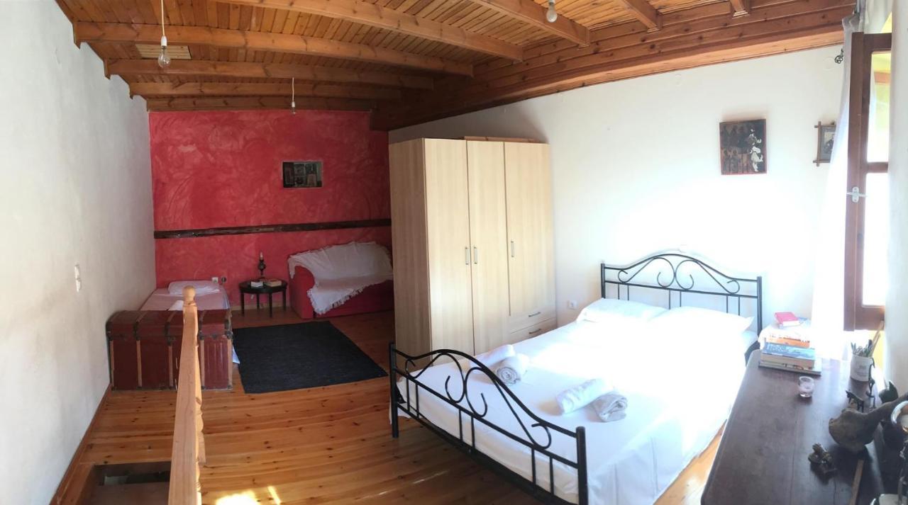 Country Traditional House In Corfu Village, Greece Sinarades Luaran gambar
